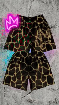 Image 1 of shorts Giraffa black