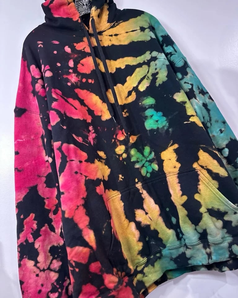 CUSTOM - HOODIE