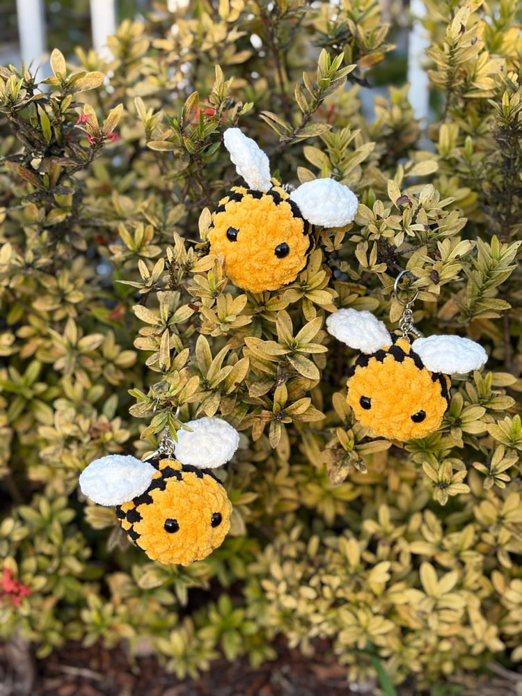 Image of Bee Keychain