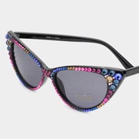 Image 3 of Vintage Cat Eye Sunglasses with Rhinestone Embellishments – Glamorous Retro Shades