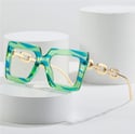 CHIC SQUARED CLEAR SUNGLASSES