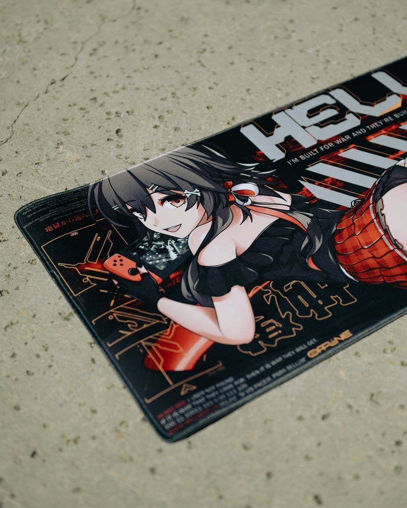 Image of Suki Supremacy XL Mouse Pad