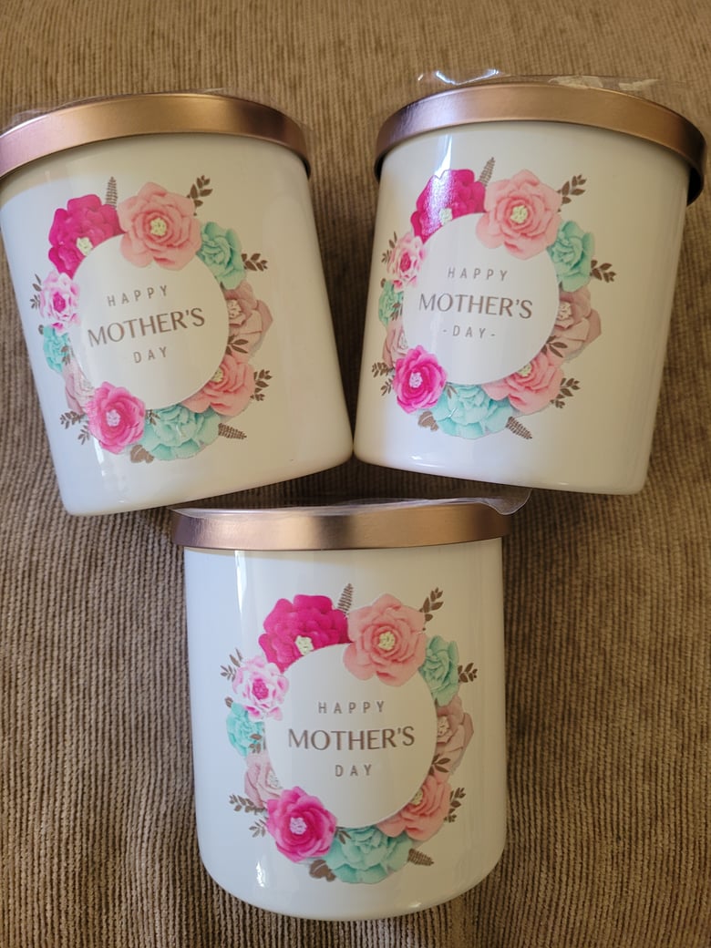 Image of 11 oz. Mother's Day Candles