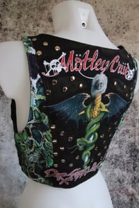 Image 16 of Mötley Crüe  snake vest