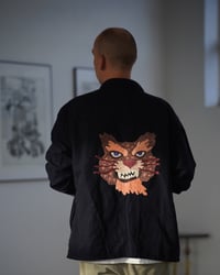 Image 1 of SHIRT with a unique tiger needle