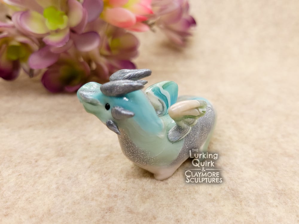Small Marbled Water Lily Dragon