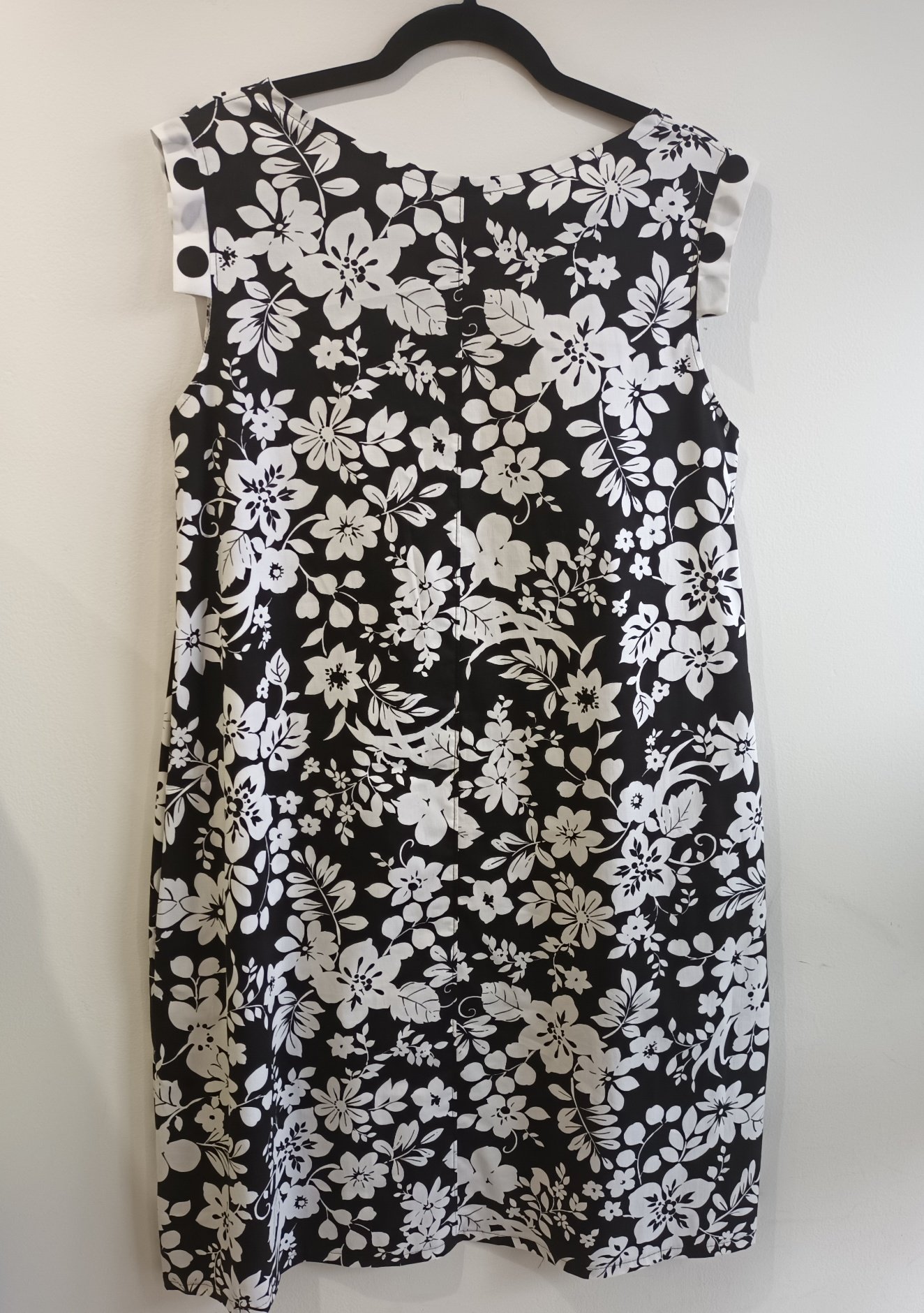 Image of black and white flower print dress