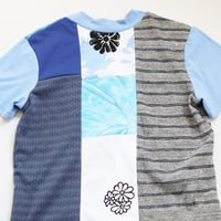 Image 5 of blues petals courtneycourtney adult size m/l medium large vneck short sleeve tee tshirt top