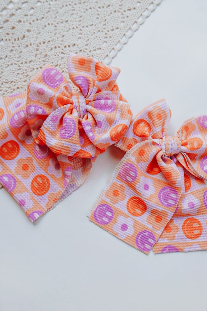 Image of SMIILEYS — PEACH + LILAC