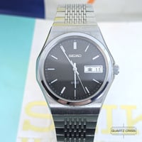 Image 2 of 1993 Seiko Spirit Quartz Texture Dial Day-Date (7N93-7000)