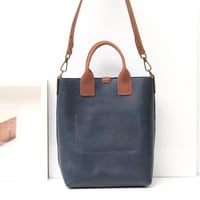 Image 3 of Two-way Bucket small in navy