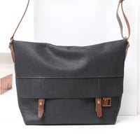 Image 1 of Classic Messenger Large in textured black