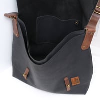 Image 5 of Classic Messenger Large in textured black