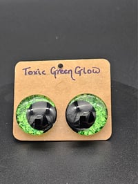 Image 3 of Toxic green glow 
