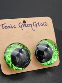Image 5 of Toxic green glow 