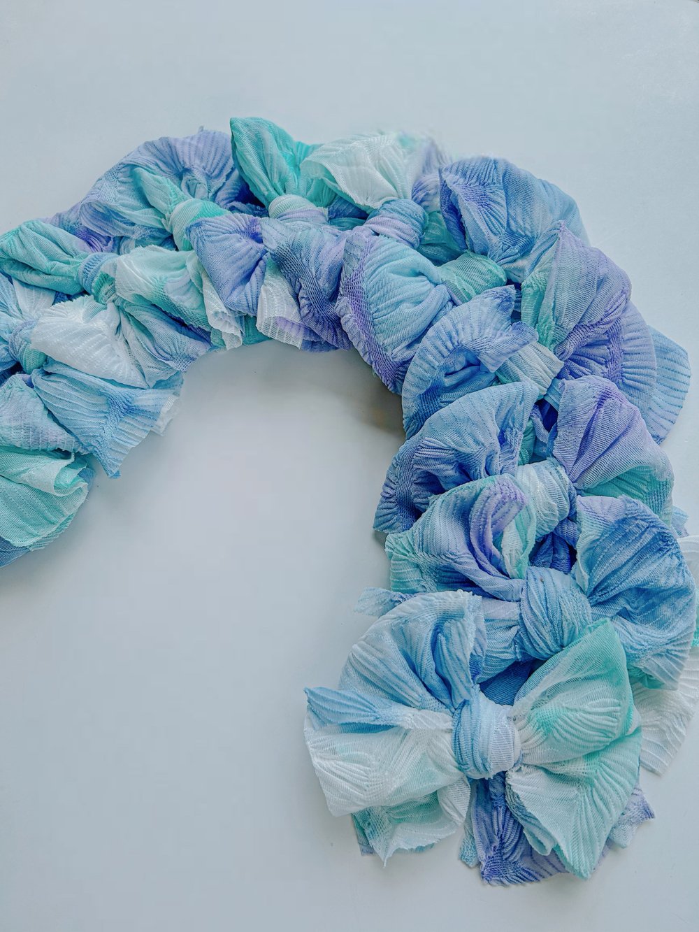 Image of RTS BLUE OMBRÉ BLOOMIE BOW- CLIP
