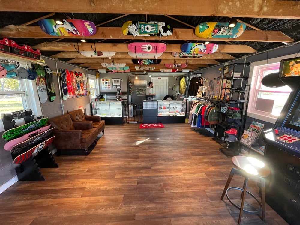 FRIED x OUCH Skate Shop Fingerboard Nights