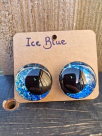 Image 3 of Ice blue 