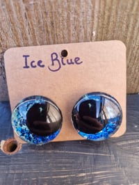 Image 4 of Ice blue 