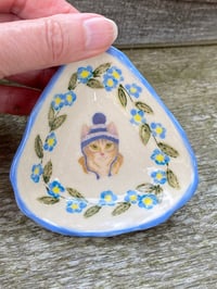 Image 3 of Bobble Hat, Cat Trinket Dish