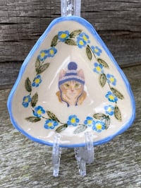 Image 2 of Bobble Hat, Cat Trinket Dish