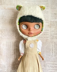 Image 2 of Nineteen Zero Six Bear hat - Cream