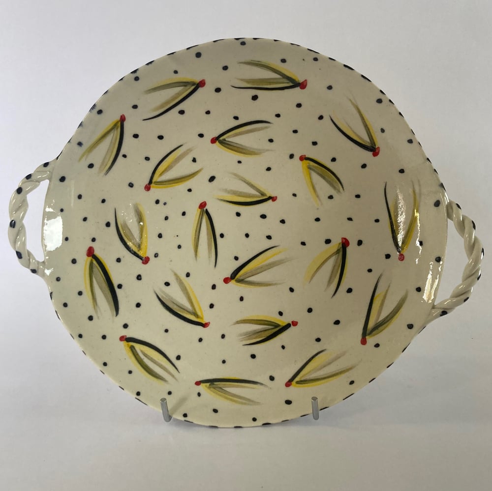 Image of Dishes with handles