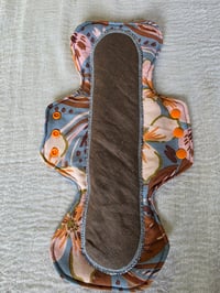 Image 2 of Linen Heavy Absorbency Pad Set- Blue & Brown