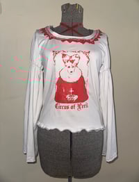 Image 1 of közi long-sleeve cutsew (white x red)