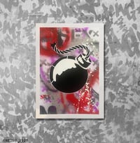 Image 2 of Love bomb round