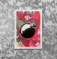 Image 3 of Love bomb round