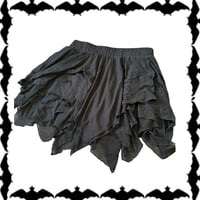 layered mini vampyre skirt, high wasted elastic, super cute