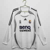 Image 1 of Real Madrid 2006/07 Retro
