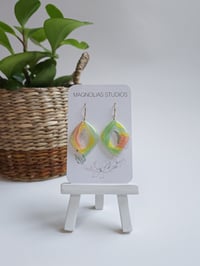 Image 1 of Spring Marble Open Diamond 