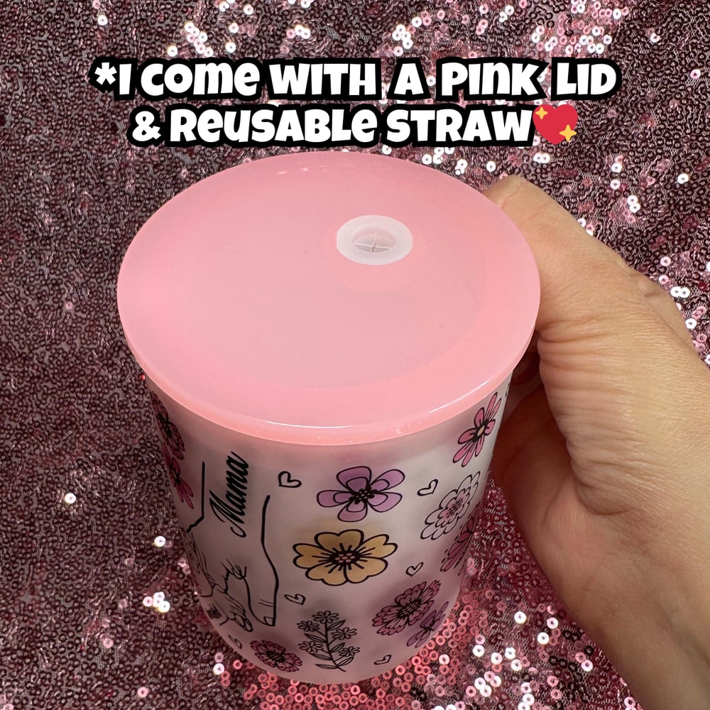 Image of Mama Hands 17oz Glass Mug🫶