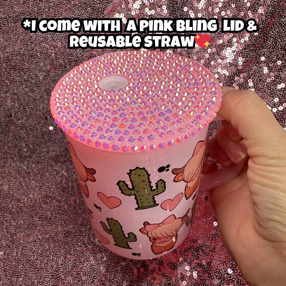 Image of ✨SHIMMER✨ Highland Cow 17oz Glass Mug🐮💖