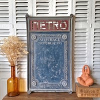 Image 1 of ANCIEN PANNEAU D'AFFICHAGE DU MÉTRO PARISIEN