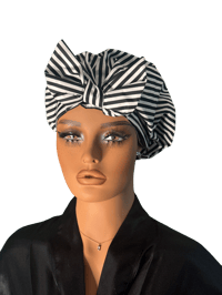 Image 1 of LUXE bow bath caps 