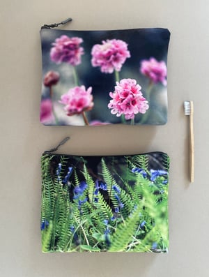 Image of Green ferns, LARGE travel bag, make-up, toiletries zipper pouch