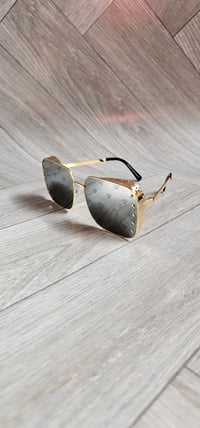 Image 2 of Vers and ace Sunlasses (1:1)