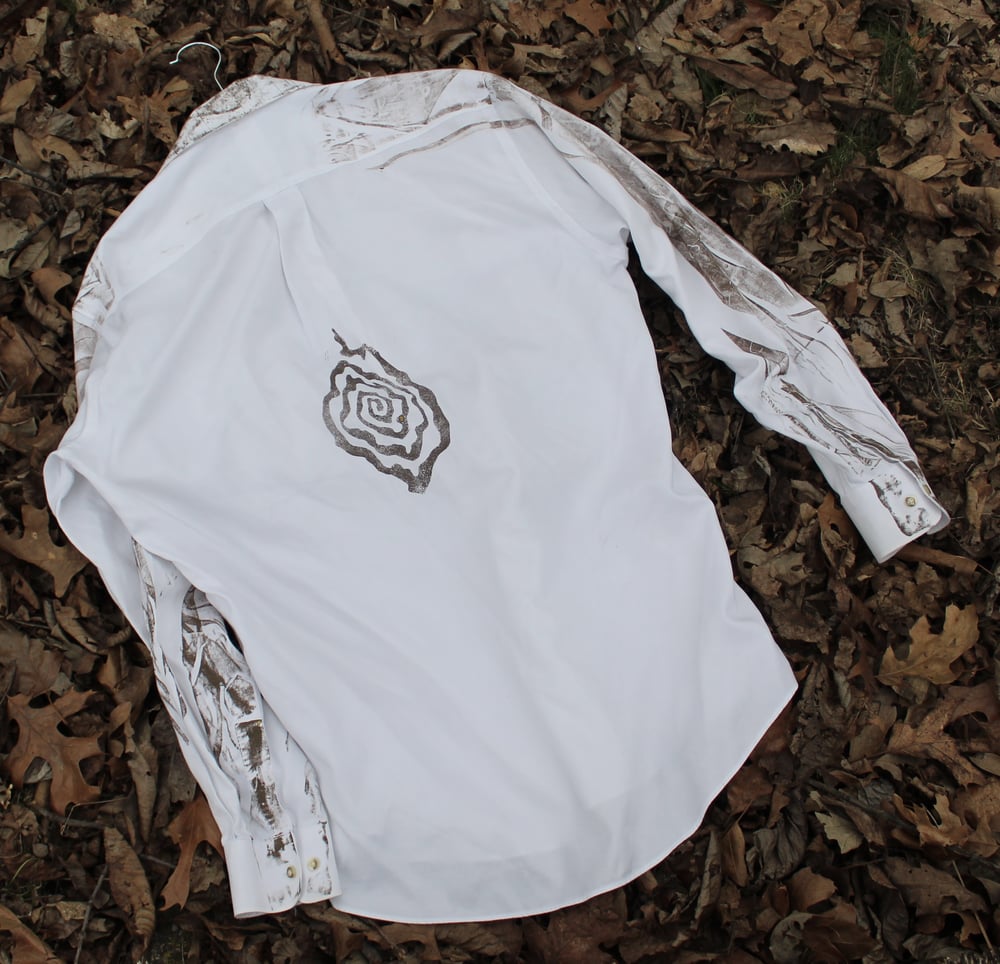 Image of Muddy Bug Button Up (Size 16)