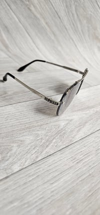 Image 3 of Unisex  or Mens Sunglasses  (1:1)