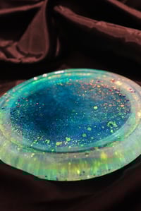 Image 4 of Puffy Blue Ink Handmade Glitter Circular Resin Tray