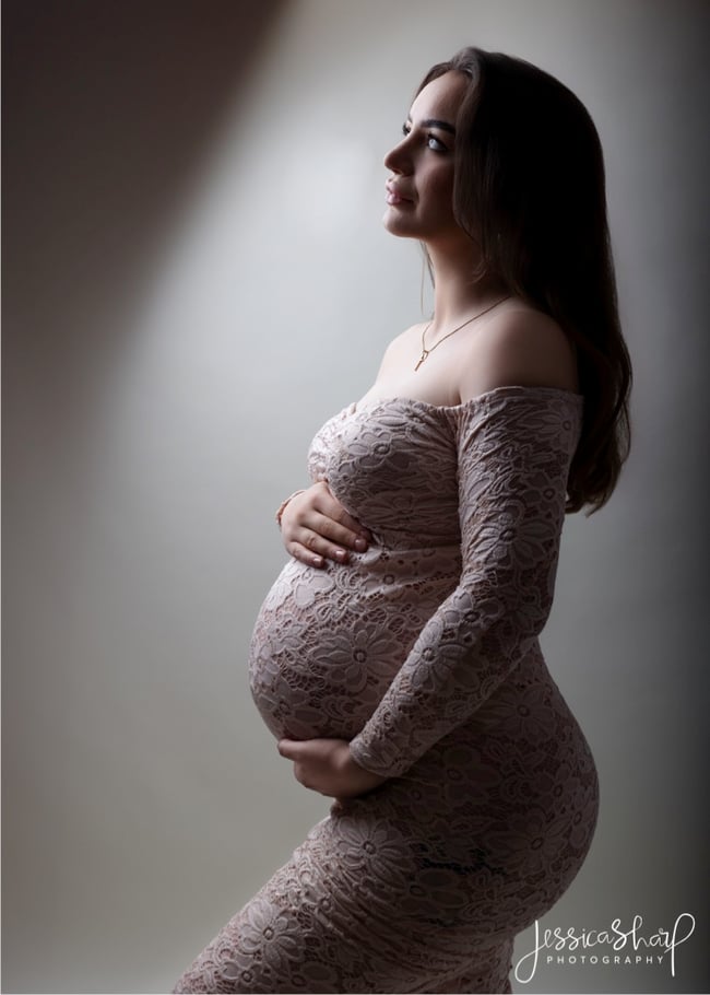 Maternity One Dress Mini Sessions - Saturday 26th April 2025