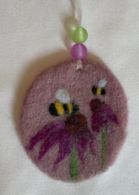 Image 1 of Busy Bees