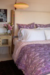 Image 4 of Lilac Indian Paisley Quilt