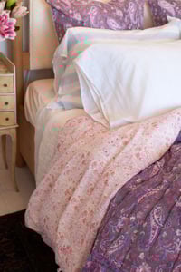 Image 6 of Lilac Indian Paisley Quilt