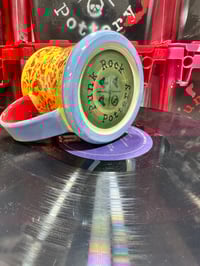 Image 16 of Pink / Green / Cheetah / Orange