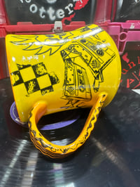 Image 23 of Pink / Green / Cheetah / Orange