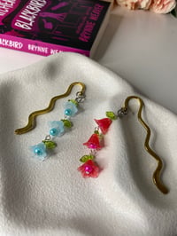Image 1 of Flower bead trio bookmarks, pink flower bookmarks, blue flower bookmark, dangle bookmarks